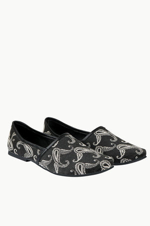 Mens Black Paisley Slip-On Juttis